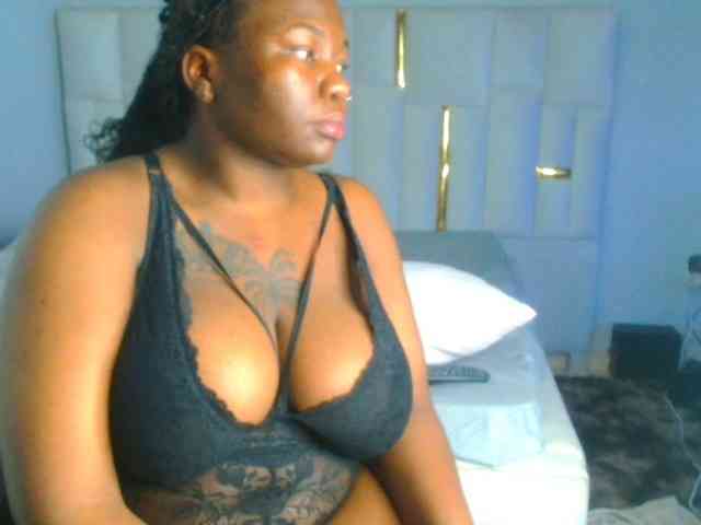 bustymelons69 webcam