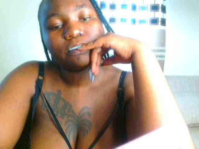 bustymelons69 webcam