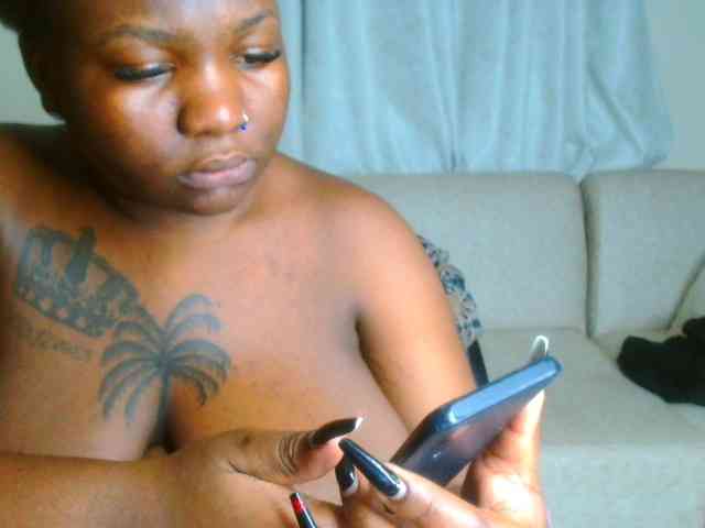 bustymelons69 webcam