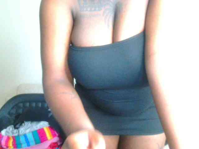 bustymelons69 webcam