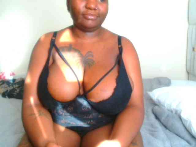 bustymelons69 webcam