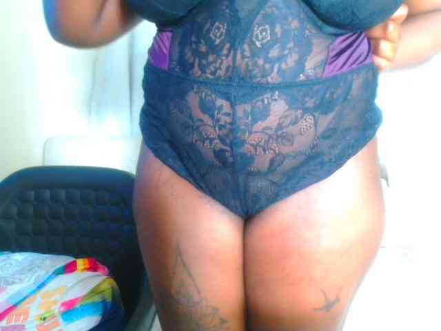 bustymelons69 webcam