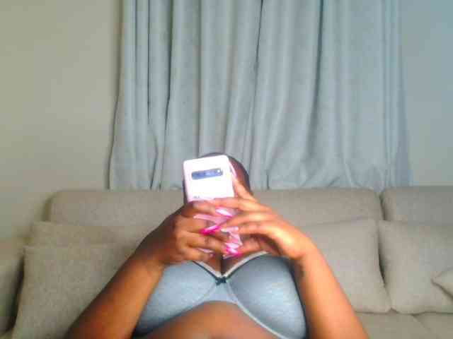 bustymelons69 webcam