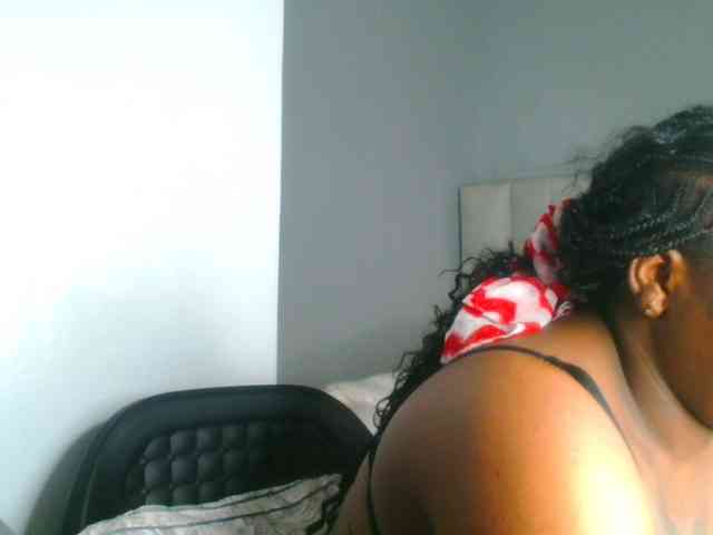 bustymelons69 webcam