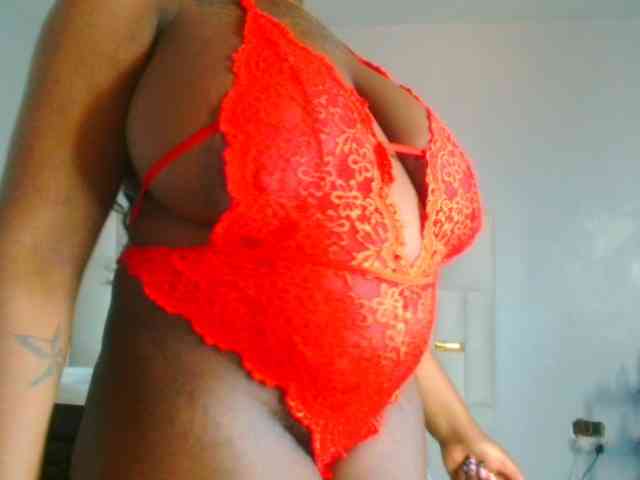 bustymelons69 webcam