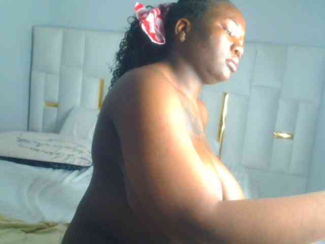 bustymelons69 webcam
