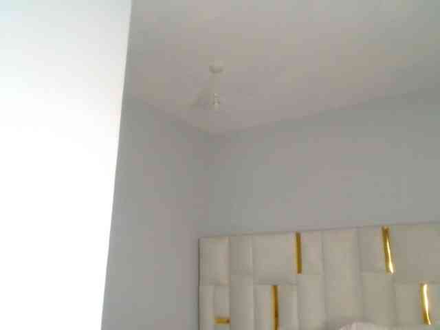 bustymelons69 webcam