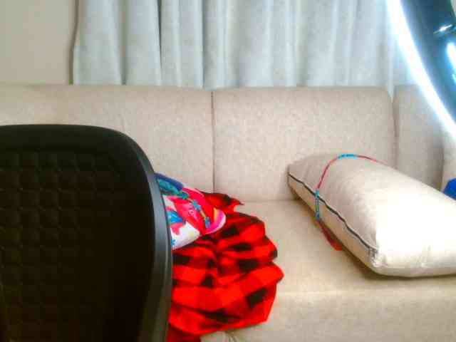 bustymelons69 webcam