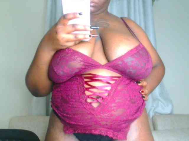 bustymelons69 webcam