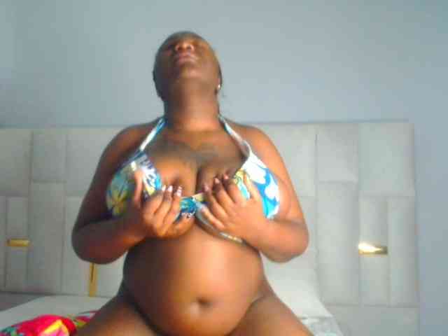 bustymelons69 webcam