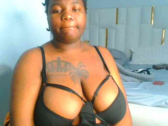 bustymelons69 webcam