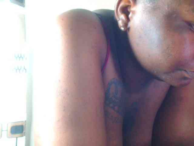 bustymelons69 webcam