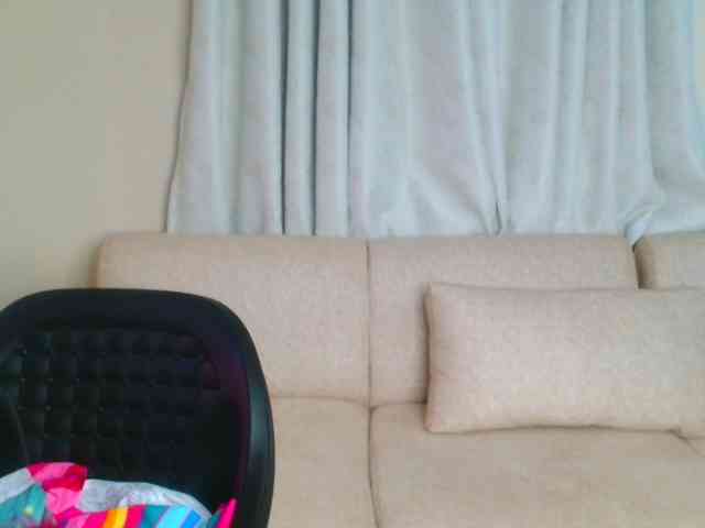 bustymelons69 webcam