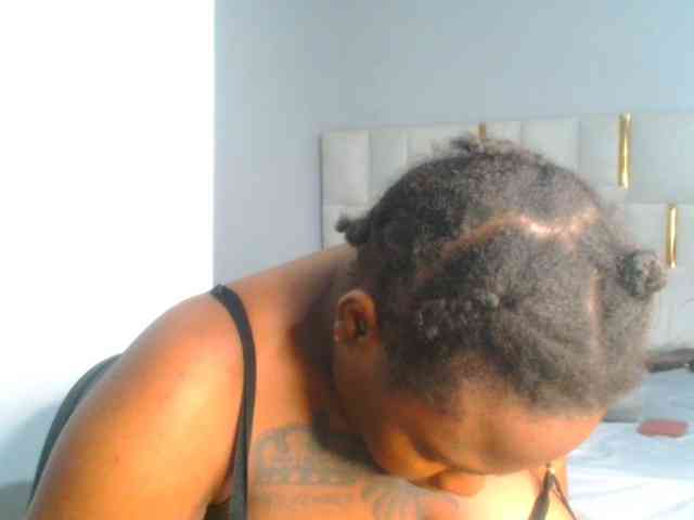 bustymelons69 webcam