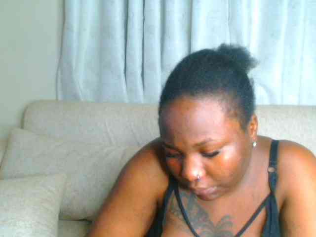 bustymelons69 webcam