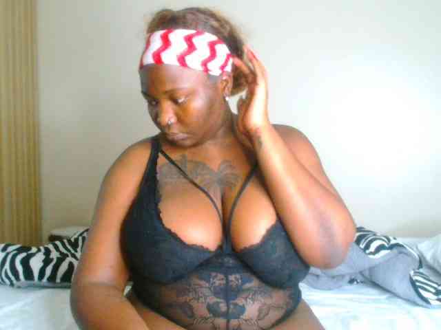 bustymelons69 webcam