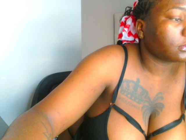 bustymelons69 webcam