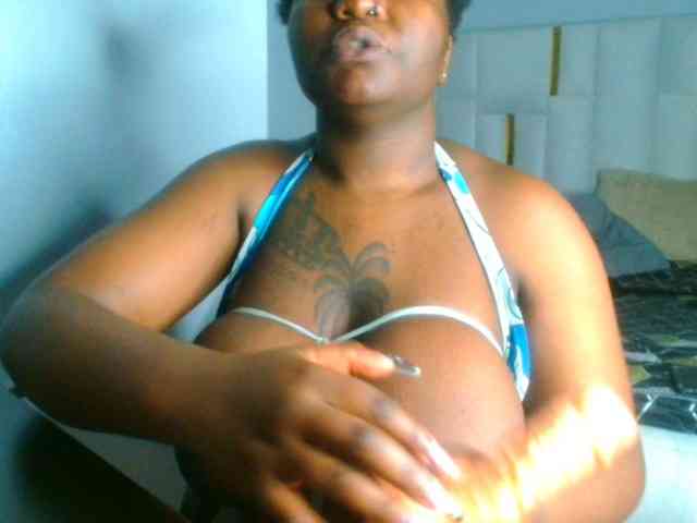 bustymelons69 webcam