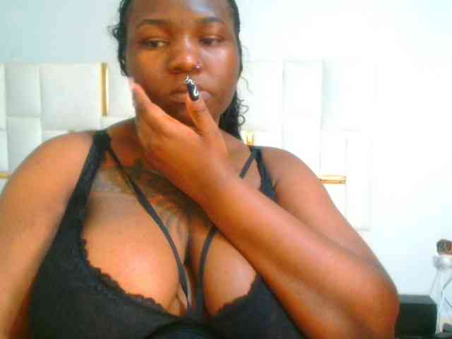 bustymelons69 webcam