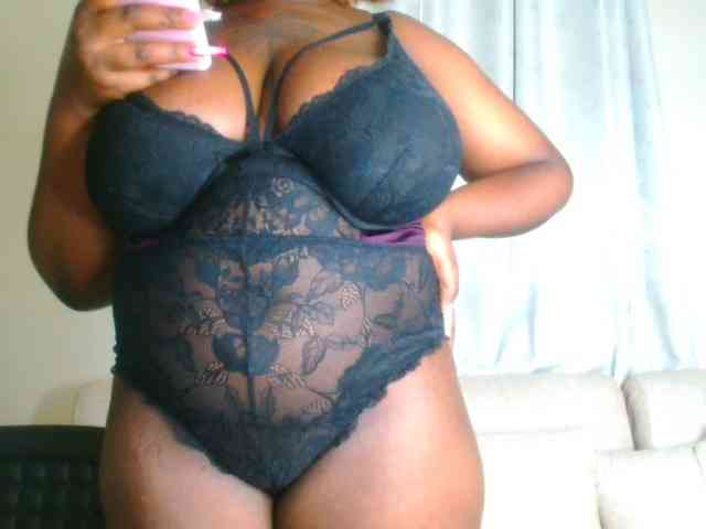 bustymelons69 webcam