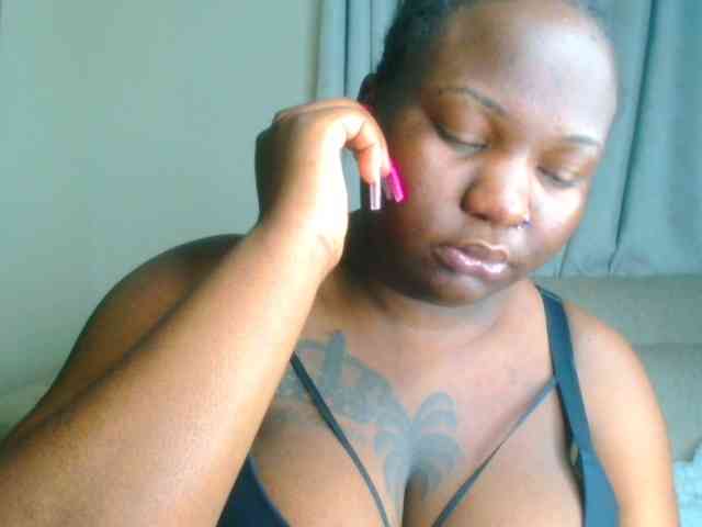 bustymelons69 webcam