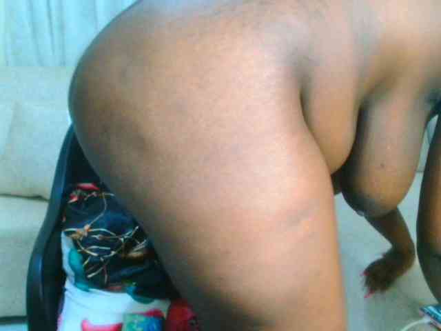 bustymelons69 webcam