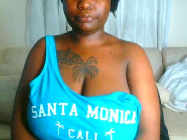 bustymelons69 webcam