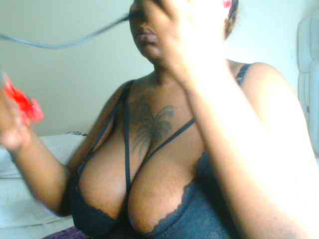 bustymelons69 webcam