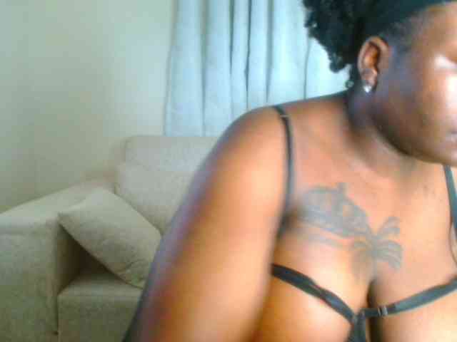 bustymelons69 webcam