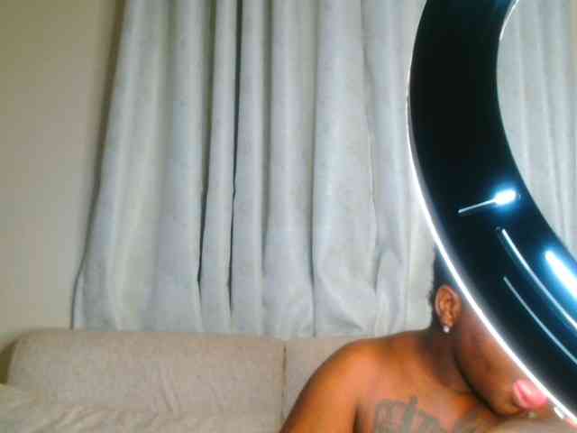 bustymelons69 webcam