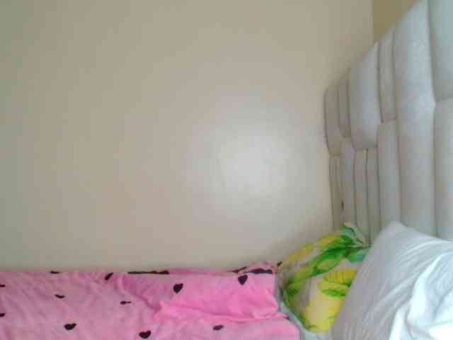 bustymelons69 webcam