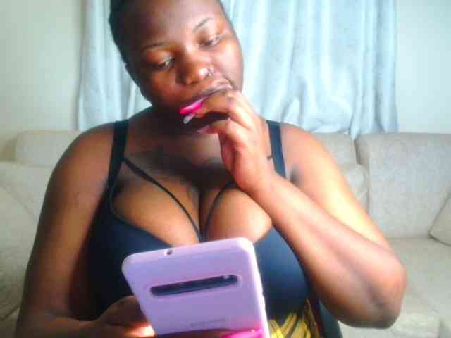 bustymelons69 Live Webcam on BongaCams