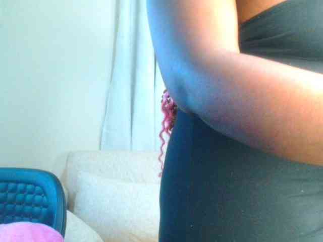 bustymelons69 webcam