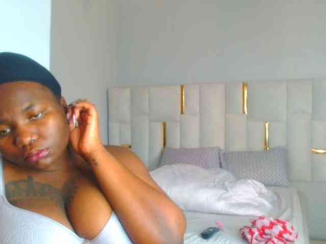 bustymelons69 webcam