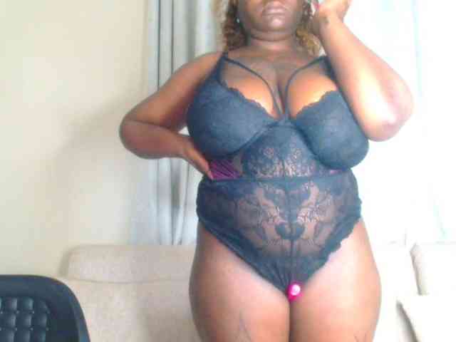 bustymelons69 webcam