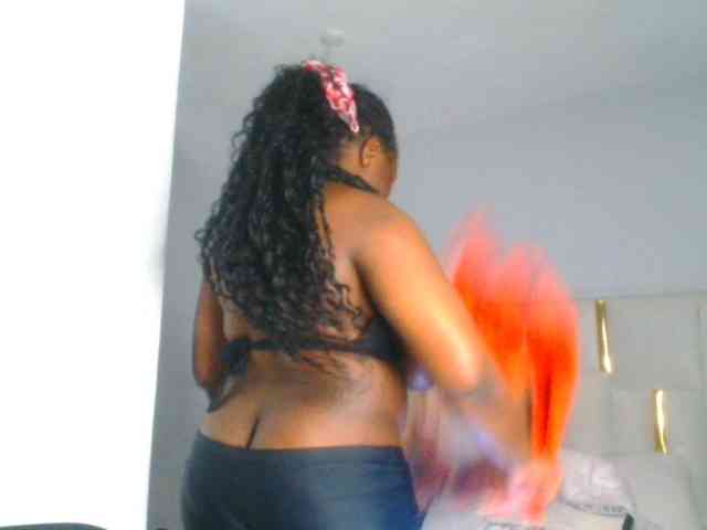 bustymelons69 webcam