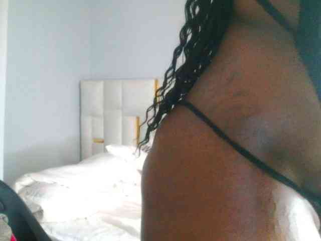 bustymelons69 webcam