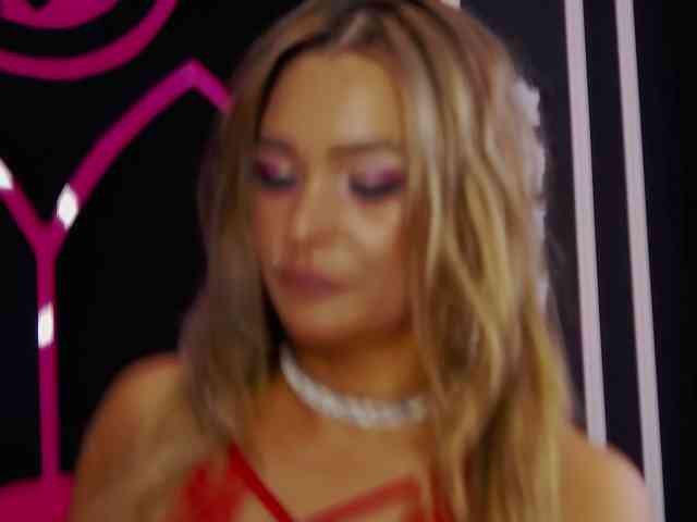 AlexxaBlaze webcam