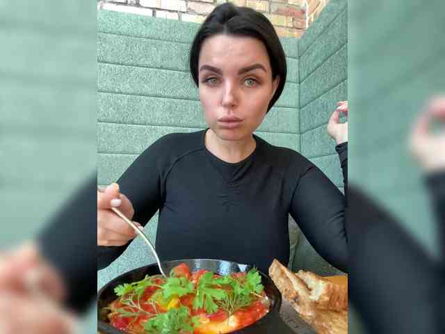 LyaLya_Nastya webcam