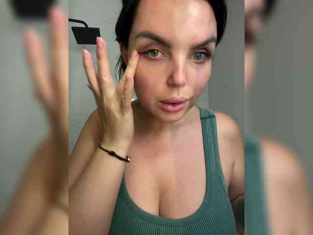 SecretVibe webcam