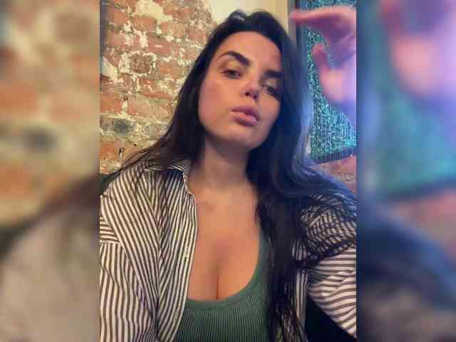 SecretVibe webcam