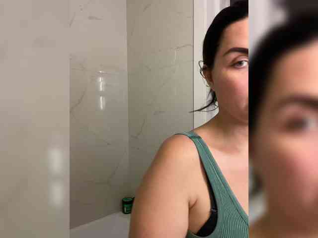 SecretVibe webcam