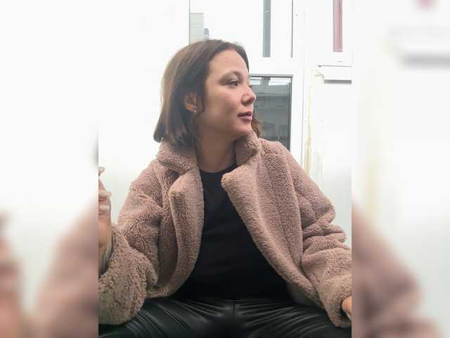 WhiteSoul's BongaCams show and profile