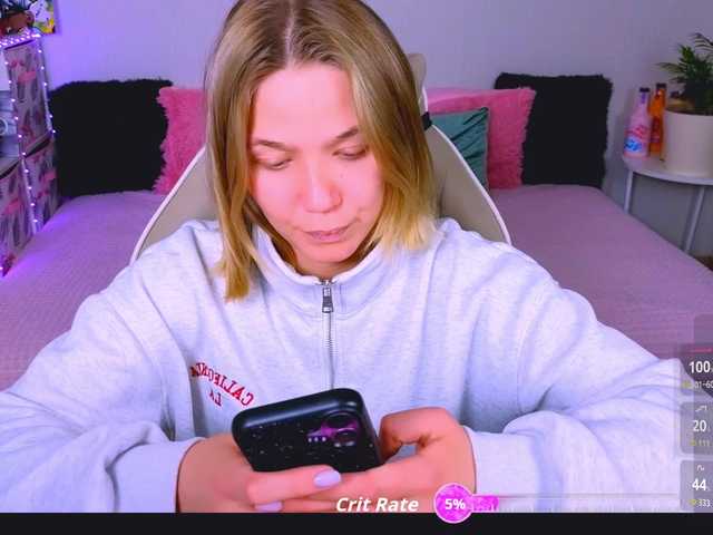 WhiteSoul's BongaCams show and profile