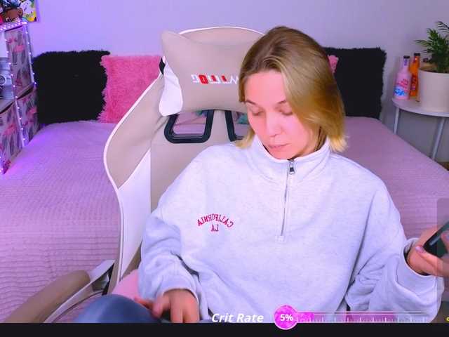 WhiteSoul's BongaCams show and profile