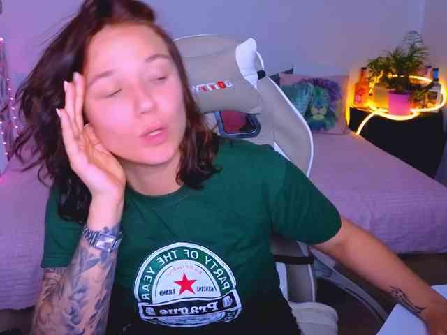 WhiteSoul Live Webcam on BongaCams WhiteSoul Live Webcam on BongaCams