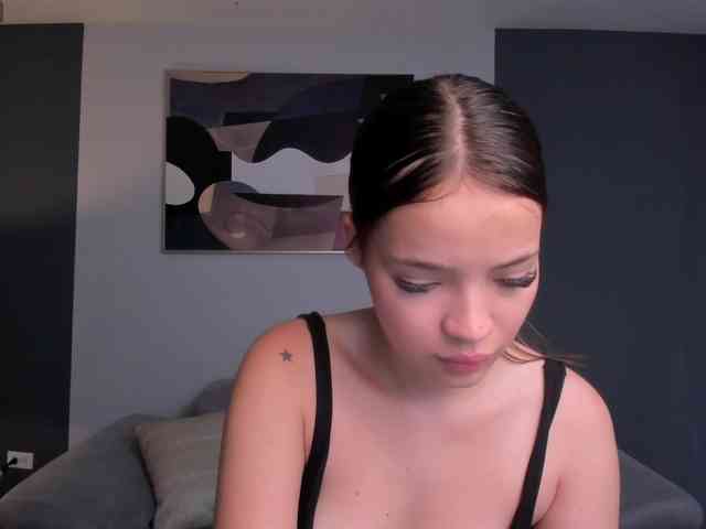 VictoriaVixen1 webcam