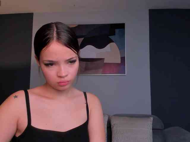VictoriaVixen1 webcam