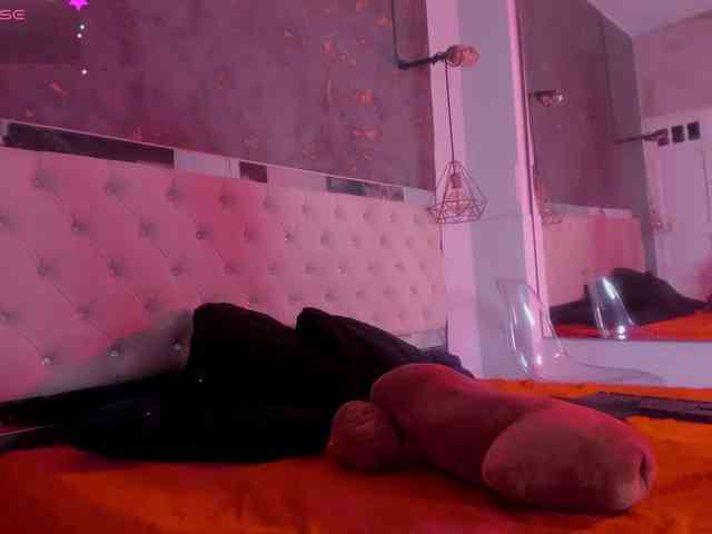viiolettlopez webcam