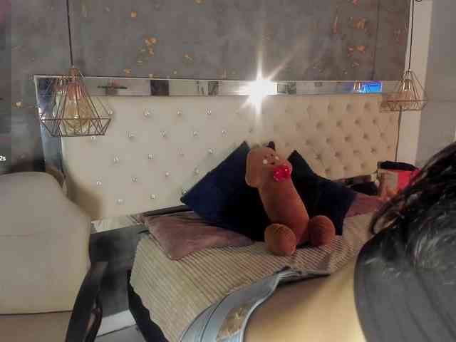 viiolettlopez webcam